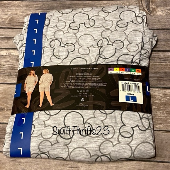 Disney Mickey Mouse Short Pajama Set with Pockets - Picture 4 of 6